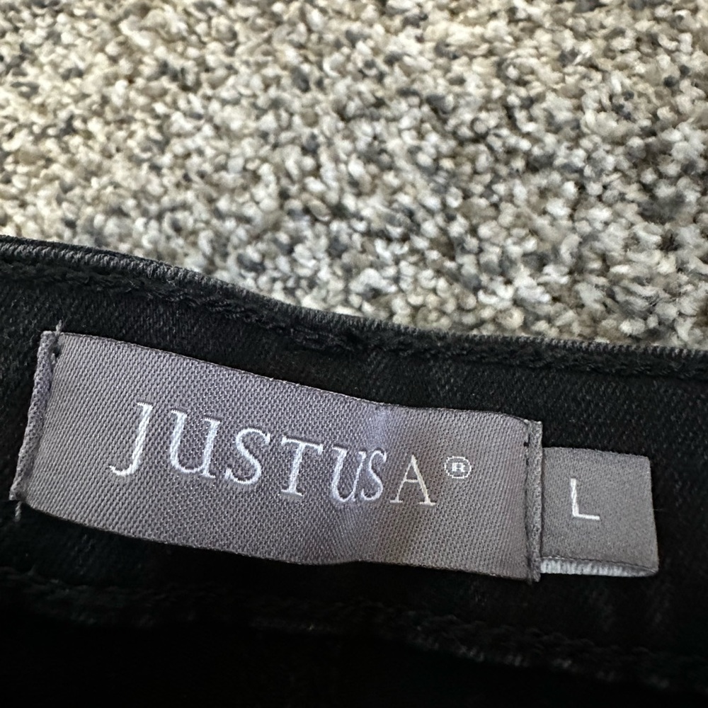 Black distressed Jean shorts. Size large. - Picture 2 of 3